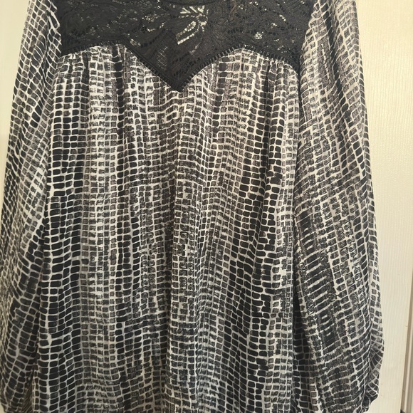 Blouse - Picture 7 of 7